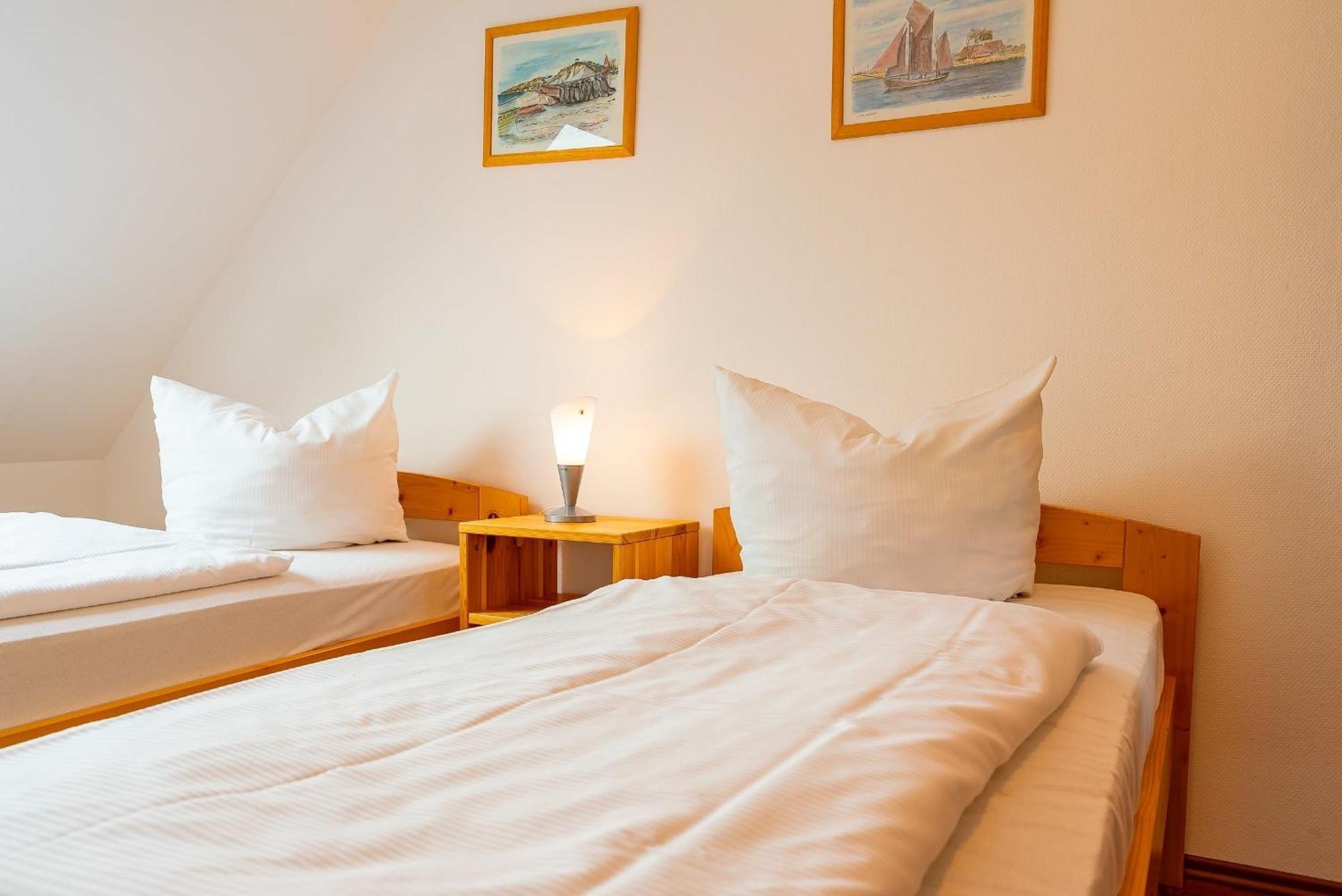 Feriendomizil Wiesenhaus Zingst Extérieur photo